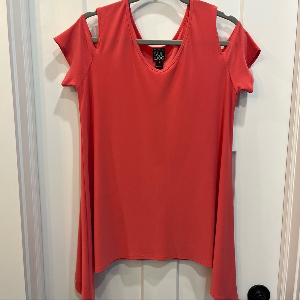 Clara Sun Woo Cold Shoulder‎ Tunic Top Women Sz Small Sharkbite Hem Asymmetrical